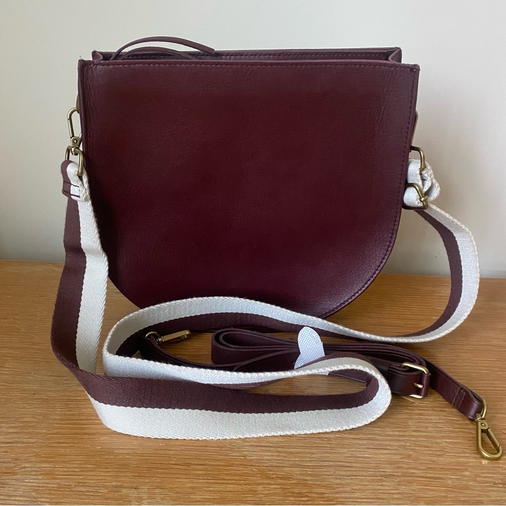 Madewell Transport Saddle Bag in Dark Cabernet